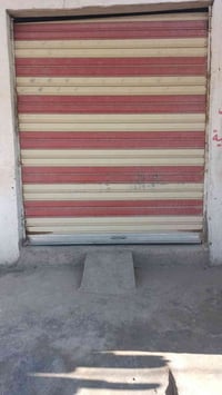 كنب • ارتفاع ٣م • عرض ٢٫٣م