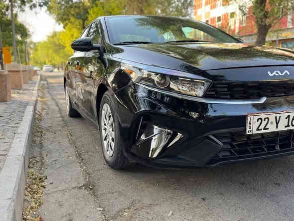 سلام عليكم فورتي ٢٠٢٣ماشيه ٥٧الف سياره كلين جاملغ أمامي فقط مبدل السياره بدون صبغ و بدونعم كلير كير و محرك كفاله الرقم ***********
