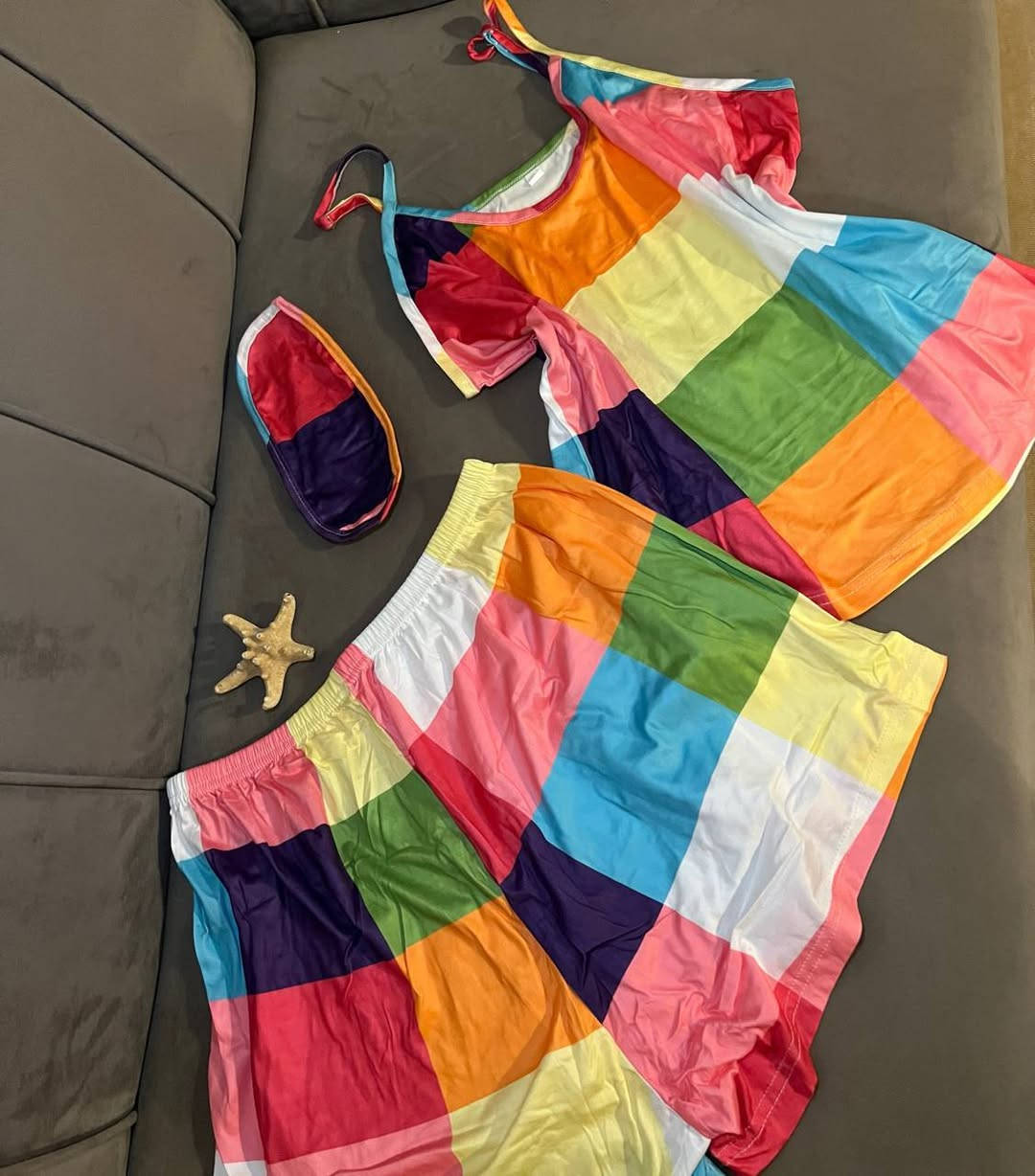 متوفر  شورت وكيمونه وتركسود وسعار مناسبه


**إذا كنت صاحب هذا الإعلان وتريد حذفه لأي سبب، رجاءا أرسل رسالة إلى الدعم الفني**