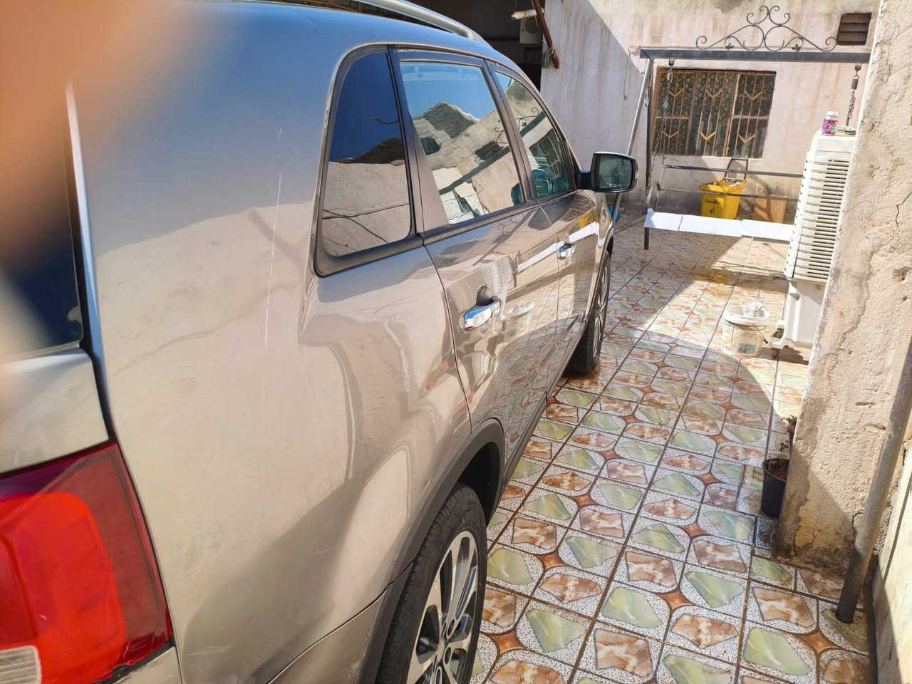 سلام عليكم سورنتو 2015 رقم بغداد دولي هزه جديده  بسمي وارد امركي حادثه جاملغ وبنيد وبيه صبغ صفحت السايق بدون ضربه شرط قطرت معجون مابيه كله لبل واحد مكينه 2400 ا السياره نص فول  برد بلادي تتفه بل كشنات جاهزه من كلشي كير مكينه حداديه تخم تاير جديد مكاني الدوانيه مركز للسفسار ***********
