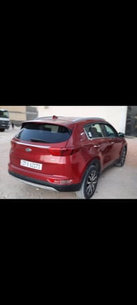كيا سبورتج٢٠١٧وارد امريكي  فول مواصفات عدا الفتحه صبغ بنيد وقبق الجنطه...