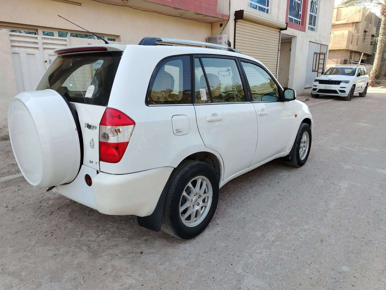 السلام عليكم للبيع تيكو ٢٠١٢ بغداد سياره جاهزه مابيه اي نقص كير مكينه صدر أمامي خلفي تخم تاير تبريد ثلج تدفئه كشنات جلد بلاد داخل نظيف جدا سياره حلوه كير ميكانيك مكينه ٢٠٠٠ فتحه كهرباء تدفئه بلكشنات مكان السياره حي العامل علسريع الملحانيه قرب مسبح الرافدين موبايل *********** السعر ٥٥ وبيه مجال حك الجيه تحويل ثاني يوم
