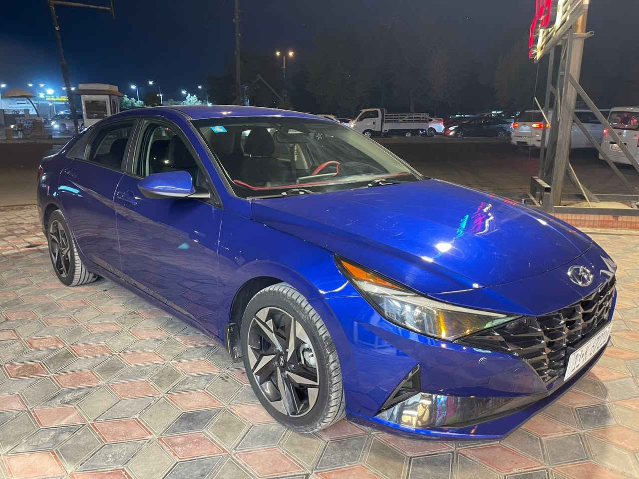 السلام عليكم النترا وارد امريكي 2023 رقم بغداد
 ترقيم جديد 
جاملغ خلفي صبغ+ربع البنيد بدون داخل 
نص مواصفات ماشيه 29 
مكينة 2000 دوش 
السعر 158 بي مجال
مكان السيارة بغداد الكرخ
للأستفسار ***********
