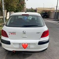 بيجو 307موديل 2004مكينه كير كفاله كهرباء بلادي تدفه تبريد بيها صبغ فقط...
