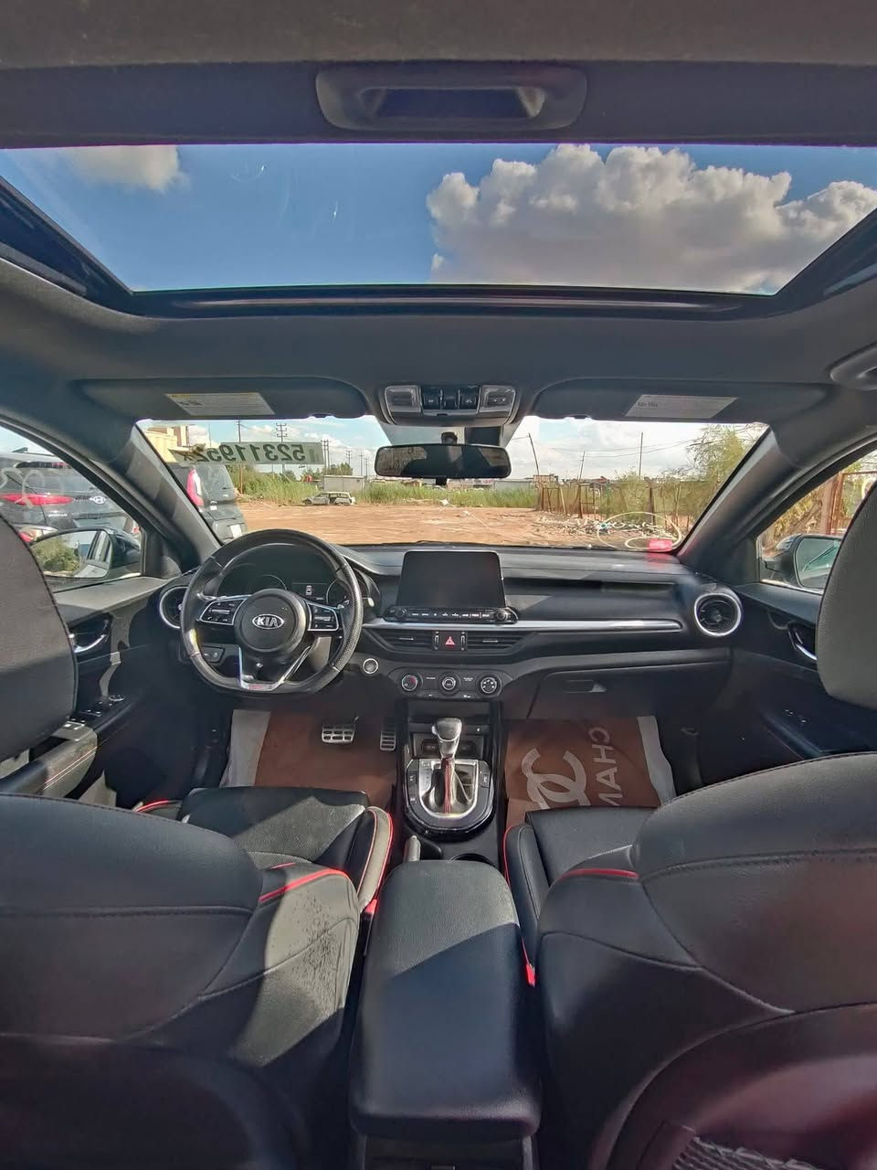 تحية طيبة للجميع 

فورتي GT  2021 

مواصفات الجي تي معروفة فول مواصفات 

حادث تبديل بنيد فقط بدون ارباك حادثة موجود ب المنشور

حره رقم بغداد تحويل مباشر

السعر 138 وبيها مجال بسيط

للاستفسار ***********
***********
