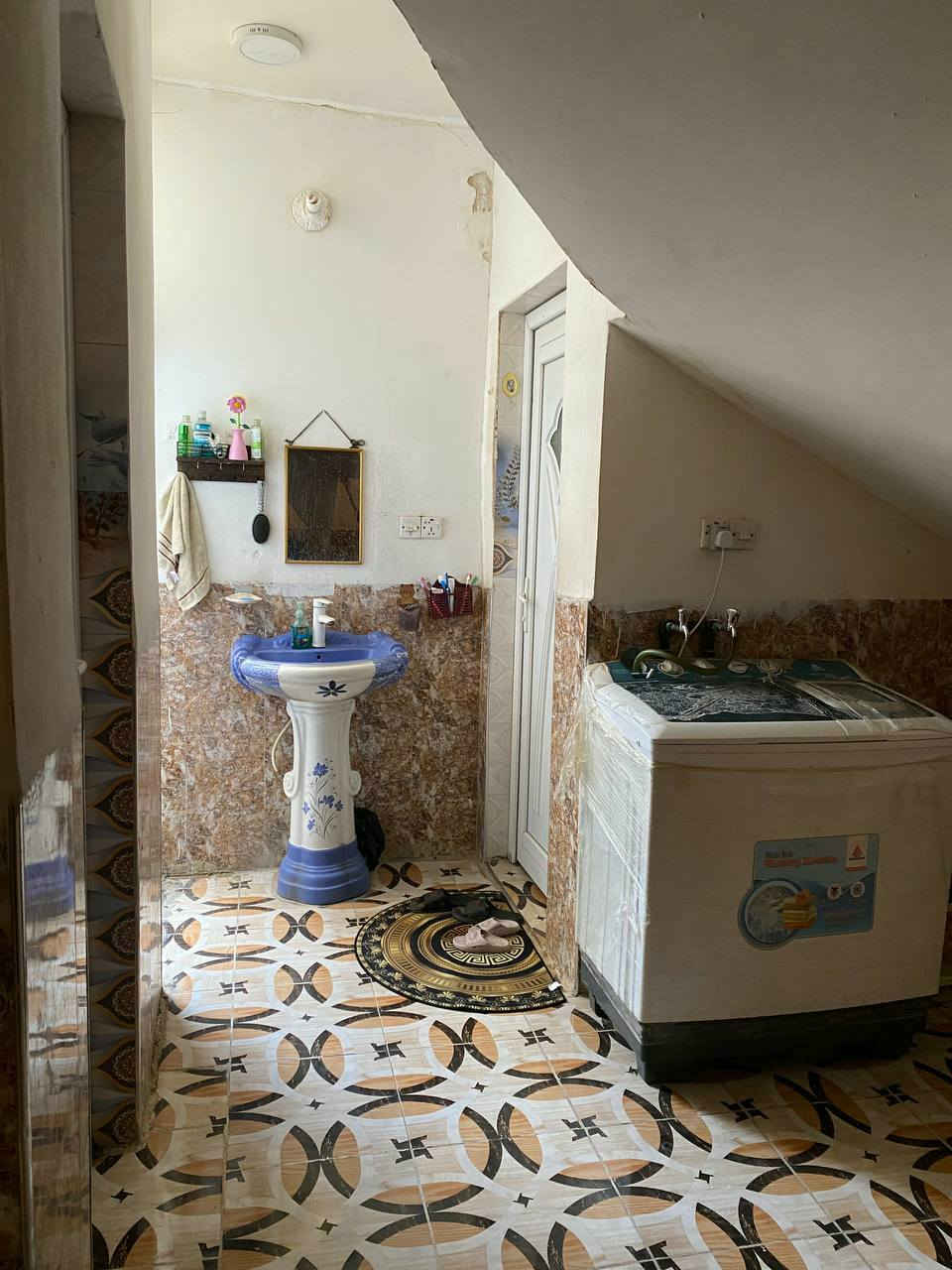 دار للبيع
دار للبيع 

المساحه/215
طابو زراعي سند ٢٥
غرفتين نوم 
استقبل كبير
هول، حمامات داخلي وخارجي
بناء حديث
يبعد عن الشارع العام
٧٠٠ وعن الشارع الفرعي ٢٠٠ طبليط
منضومة كاميرات
العنوان/حله/مقبيل محطة العرفان 
السعر/85 مليون
للاستفسار الاتصال على الرقم 
***********
