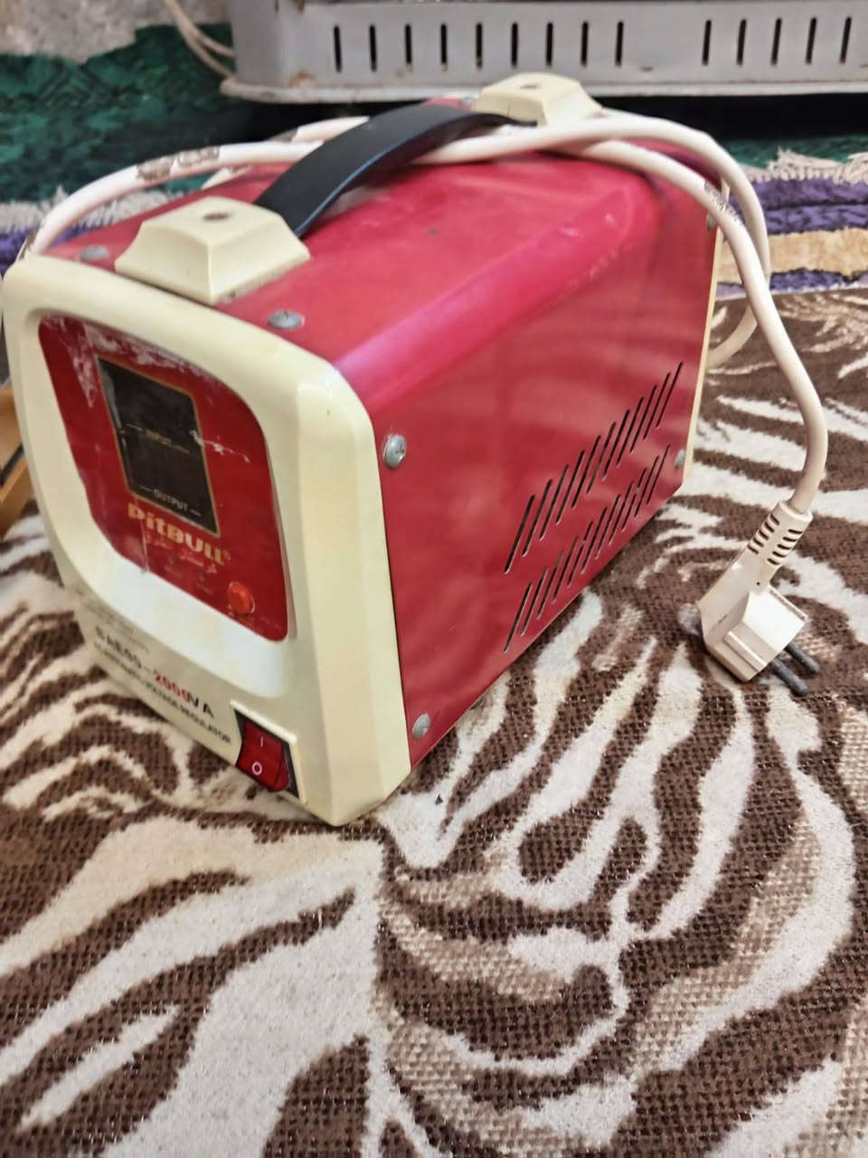 رافع قدره مال كهرباء سعره 50وبي مجال وطباخات ليزريه العدد اثنين سعر الواحد بعشرين وبي مجال ***********
