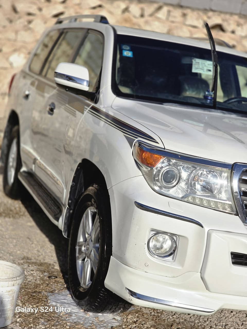 لاندكروز ١٤ مكفولة من الضربة والصبغ
بيها بارد بسيط بالباب الخلفي  جهة السايق 

فول مواصفات السيارة 

٦ سلندر ٤٠٠٠ سيسي 

رقم بغداد باسمي 

مكانها النجف 

السعر المقدس ٣٩٥ 
ترهم مراوس بسورنتو ٢٤ او ٢٥

***********
