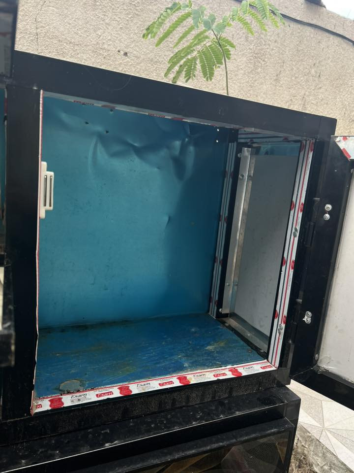 السلام عليكم غراض لبيع كاونتر قطعيتن ب١٢٥الغساله جديده مستعمله اقل من شهر الثلاجه مستعمله اقل من شهر السعر ٢٥٠الثلاجه والغساله ٢٥٠


**إذا كنت صاحب هذا الإعلان وتريد حذفه لأي سبب، رجاءا أرسل رسالة إلى الدعم الفني**