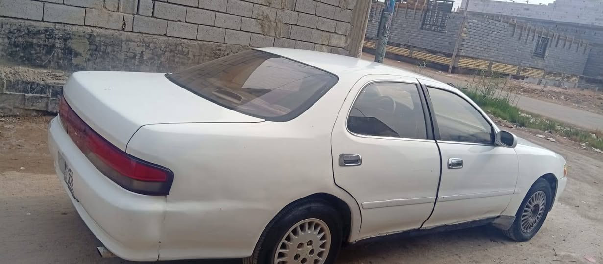 سياره كرسته البيع مكفوله بس مصبوغه صبغ عام سياره خير من الله
رقم بصره كصوصي نكليزي صالي شهرين من طلعتا 
عنوان بصره كرمه علي الطيف 
سعرهه 40 
اتصال ***********
