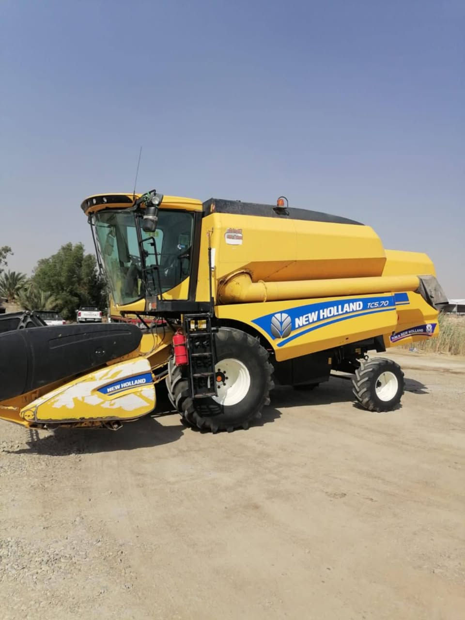 ياالله للبيع حاصده 2015,, 5 بلم دبل درام عاده ٣٠٠٠ ساعه تاير حرفش غربيل كهربائي كفاله عامه  رقم أربيل ***********/***********
