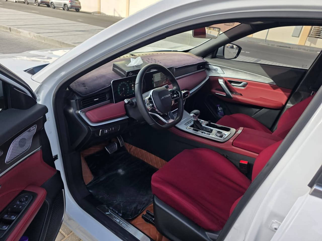 🚗 للبيع: جيتور X70 بلس 2025 (فئة كومفورت - مواصفات خليجية)
📍 تم شراؤها من الوكيل الحصري (إيليت للسيارات)
​الممشى: 25,000 كم فقط.
​الحالة: بحالة الوكالة تماماً.
​الصيانة والضمان: تحت صيانة الوكيل  + تشمل عقد سيرفس.
الضمان لمدة 6 سنوات أو 200 ألف كم للمالك الثاني ماكينة وقير والقطع الميكانيكية
​الحماية: الداخلية محمية بالكامل (تلبيس كراسي وأرضيات).
السعر 66000 نهائي
​جاهزة للمعاينة والفحص الفوري.
​🚗 FOR SALE: 2025 Jetour X70 Plus (Comfort Trim - GCC Specs)
📍 Purchased from the official exclusive dealer (Elite Motors)
​Mileage: 25,000 km only.
​Condition: Absolute showroom/agency condition.
​Warranty & Service: Under agency warranty & maintenance + Includes Service Contract.
​Protection: Interior fully protected with seat & floor covers.
​Price: AED 66000
​Ready for immediate inspection.


**إذا كنت صاحب هذا الإعلان وتريد حذفه لأي سبب، رجاءا أرسل رسالة إلى الدعم الفني**
