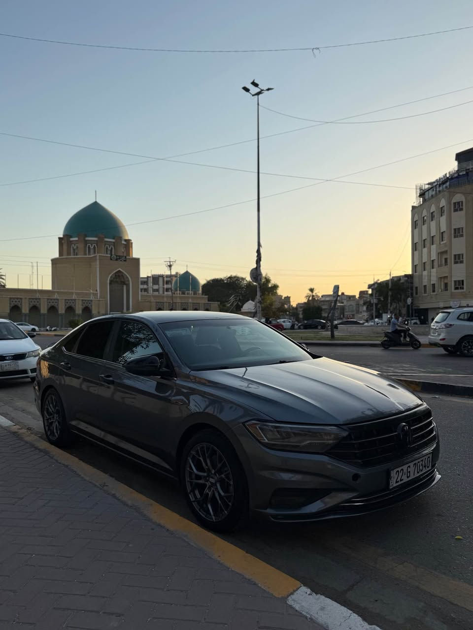 السلام عليكم للبيع او المراوس فولكس واكن جيتا 2021  وارد امريكي حادث بنيد وبيها صبغ البنيد والجاملغ فقط ماشيه ٩٦  السياره نص فول رادارات لدات سايد بريك بصمه رقم اربيل ب اسمي تحويل ثاني يوم  رايدها ب ١٢٥ وبيها مجال مكاني الاعظميه 
*********** بغداد, العراق
