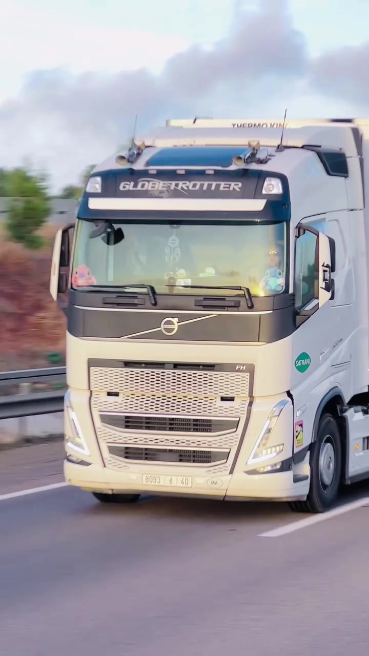 #trucks #Volvo #reels #maroc


**إذا كنت صاحب هذا الإعلان وتريد حذفه لأي سبب، رجاءا أرسل رسالة إلى الدعم الفني**