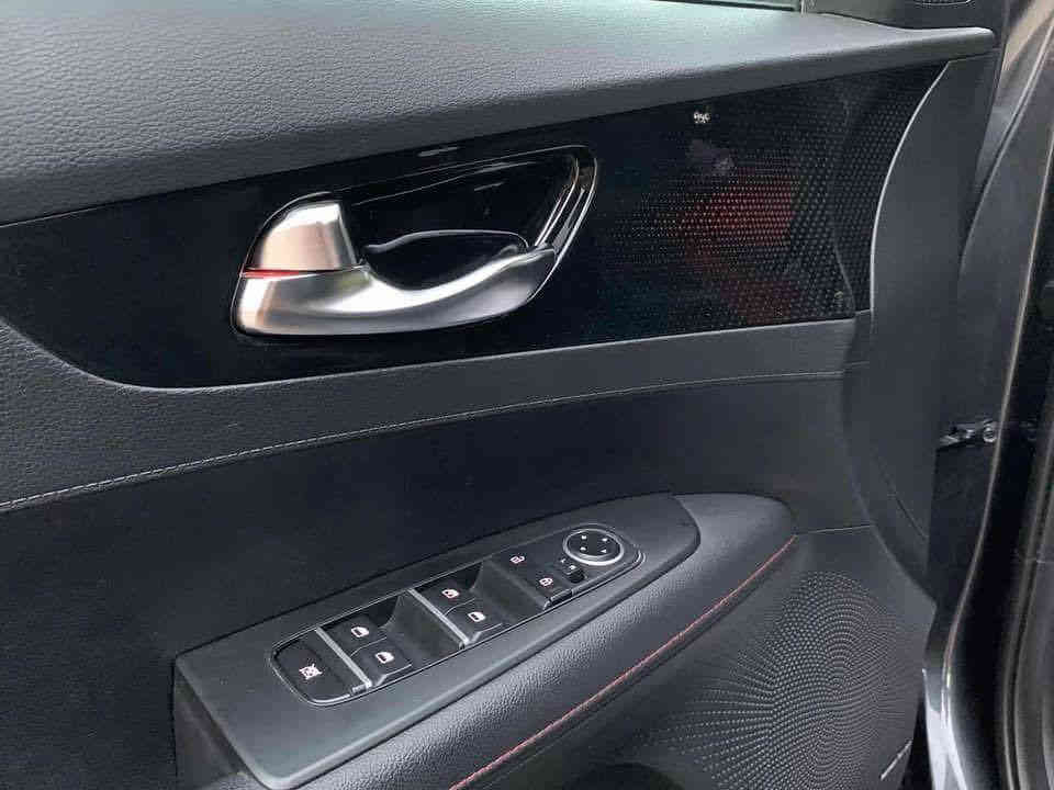 السلام عليكم  فورتي 2022 ان لاين  فول موصفات محرك 1600  تيربو بسمي  تحويل مباشر  معروضه 155$ وبيه مجال حادثه جاملغ وباب نفسهن راجعات  الاتعال ***********
