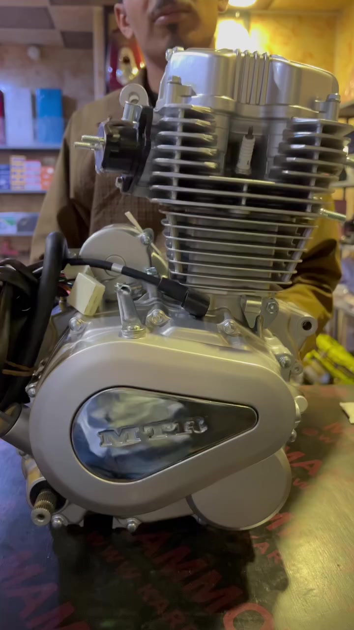 #محرك حاسبه Aباب اول الأصلي 
السعر 275والتوصيل مجاني كافة المحافظات 
العنوان النجف الأشرف حي الرحمة سايدين النفق مقابل مطعم عقيل شكر قرب الشهيد الأول ✌️✌️🔥

‭0785 024 7906‬ واتساب أو اتصال✌️🔥🔥
