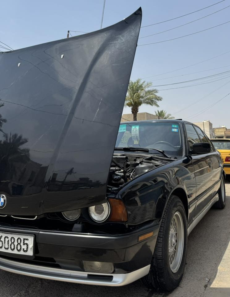 BMW 520 i 1992 🇩🇪
بـي ام دبـلـيـو 520 كـفـالـه عـامـه 🇩🇪
رقـم بـغـداد بـاسـمـي  انـكـلـيـزي هـزه جـديـدة مـا سـاقـطـه سـنـويـه لـ2029
مـحـرك مـسـكـر ..⚡️.. كـيـر اوتـو 
تـخـم تـايـر جـديـد 
مـسـجـل بـلـوتـوث 🎶 دمـام
فـتـحـه قـمـاره … طـكـتـيـن
لايـت عـالـي زنـون ⭐️
صـدر جـديـد
الـسـيـارة كـفـالـه عـامـه عـده الـتـبـريـد مـا اعـرف شـبـي
الـسـعـر 75 و بـيـهـا مـجـال 🔥
بـغـداد الـزعـفـرانـيـه 📍 ‭
0781 646 5715‬

