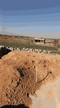 ونج للتصعد كافه مواد البناء باداره.. حسين ميثم.. الاسعار مناسبة جداا.....