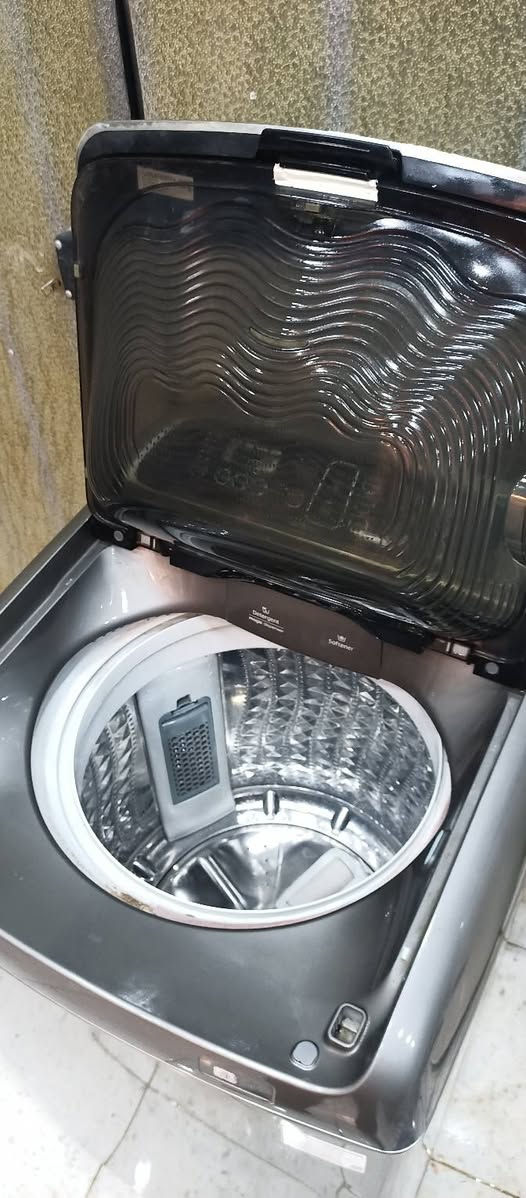 غساله سامسونك 18 كيلو
انفرتر اصلي 
تايلندي الاصلي ما بيها 
 اي خلل بلاديه 
نظيفه كلش تغسل 
 بطانيات ولحافات 
يوجد توصيل 
السعر 300 الف
رقم التواصل على الواتساب ***********
