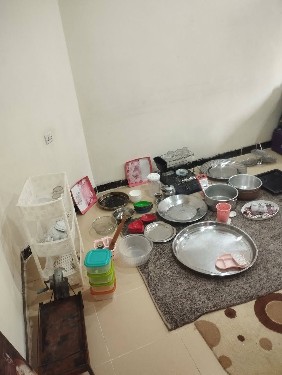 مواعين مطبخ للبيع سعر25 الف تواصل واتساب ***********
