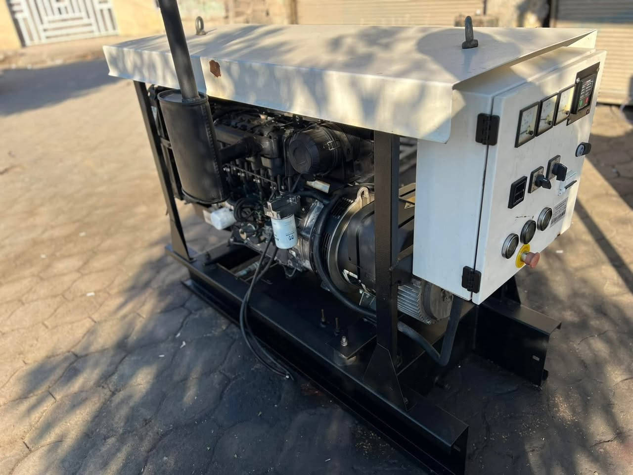 النوع     لستر بتر انكليزي 4بستم بلادي
السعه 20kv 

المولد بلادي ممفتوح والتوليد غير مفتوح ع الشغل ضمان 

العنوان بابل الشوملي 

للاستفسار  الاتصال ع الرقم 

***********
