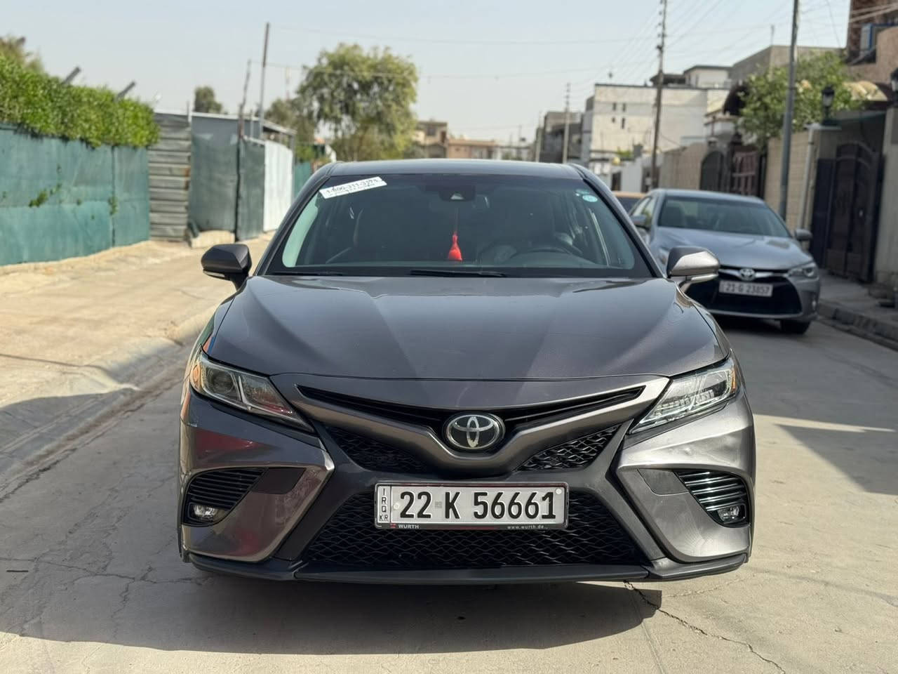 كامري 18 SE
فول  ماعدة سلايت مابية سلايت
بصمة 
رادار 360 امامي خلفي جوانب
ماشية 100 ميل 
محرك كير تبريد شرط من 
سيارة شرط من ركن للركن 
————-
الضرر بية بدوسة ورة باب سكن شبر و 3 اصابع 
وبية 4 قطع مفتوحة وراجعة نفسة نفسة ونفس اليبل 
بية تعديل بارد شبر بالباب السكن 
———-
دفتر بانزين 
تحويل ثاني يوم 
السيارة جديدة بشرط من دعامية للدعامية
————
السعر 175 وبي مجال
*********** الاتصال او الواتساب
