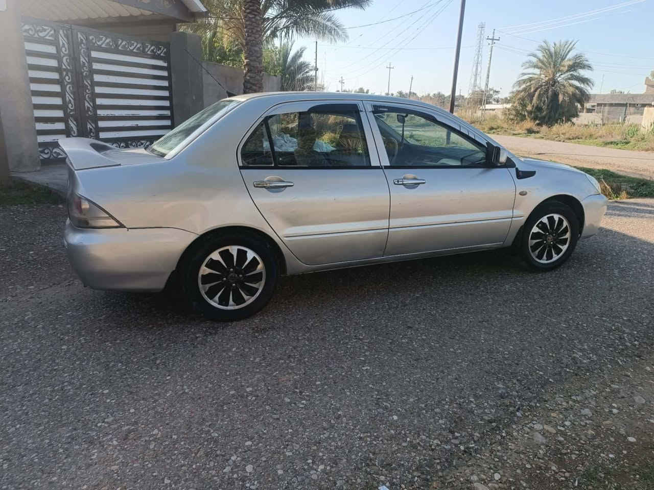 لانسر موديل ١١ رقم بغداد انكليزي بسمي سياره جديده محرك بلادي اسود تدفه تبريد محرك كير مكفول صدر زين تخم تاير جديد سعر ٨٨بيه مجال ديالى بلدروز
***********
***********
