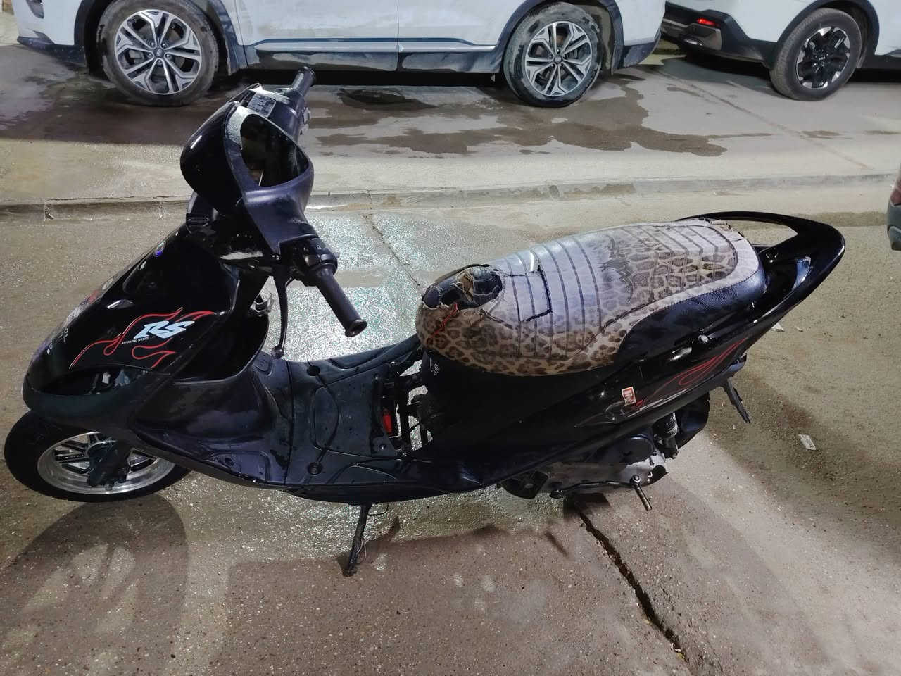 السلام عليكم ماكس عدله للبيع الدراجه كامله نقصها فقط مازده وبكلايت سلف هندر نكره بأي وقت 
الدراجه ويل نجمه 
صلنصه. rz
دبلات تخبل طسه ماكو 
زوج تايرات جديد الخلفي مال رمبه اصلي 
وبيها كلج رياضي مال تفصيخ 
وشوفة عينكم الدراجه تخبل شلعه ومعدل تاكل الكاع 

السعر 400 وبيها مجال 
العنوان: الدوره
الرقم: ***********
واهلا بيكم🌹
