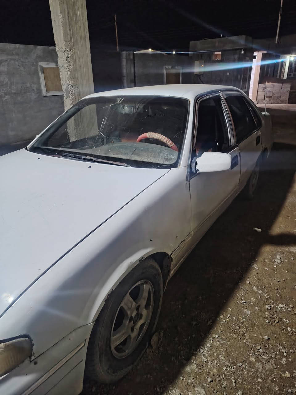 برنس للبيع موديل 1996 كير ومحرك خير من الله  نضيفه الكشر كدام العين للتواصل *********** السعر 30 وبيه مجال المكان الرمارمادي
