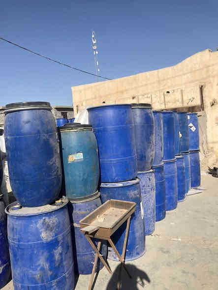 برميل نفط نظيف حجم 220 لتر بسعر 25 الف 
جلكان 70 لتر بسعر 10 الف 
جلكان 50 لتر نظيف جديد بسعر 8000
انشائية عثمان الحياني
قرب مكتبة البرهان
***********
