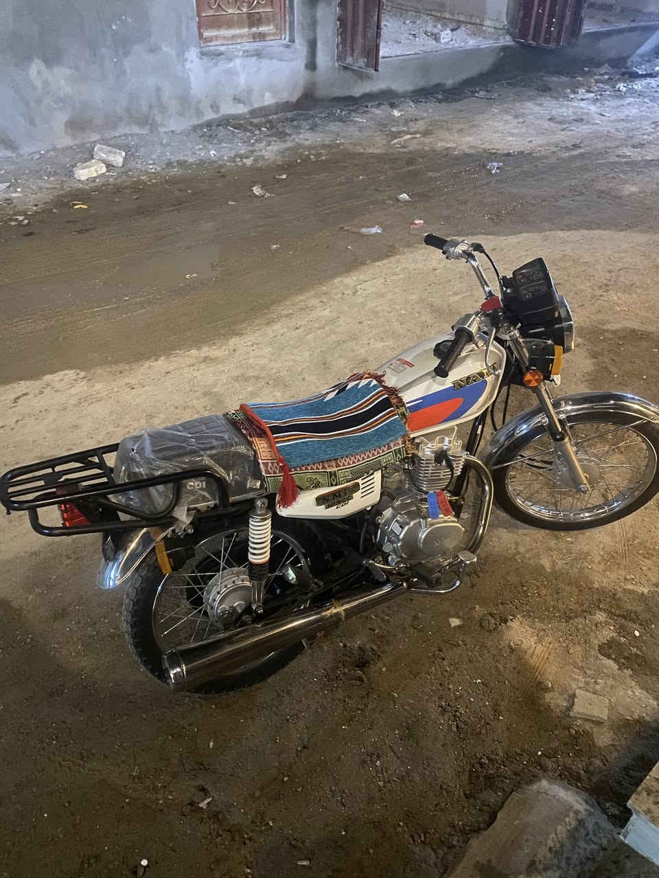 سلام عليكم نامه شلامجه ٢٣ أوراق ٤ بسمي صالي شهرين جبته معرض من ابو سكينه طكن  بيها ولفات وعفتها سعره مليون وخمسين بيها مجال بصيطططططط


**إذا كنت صاحب هذا الإعلان وتريد حذفه لأي سبب، رجاءا أرسل رسالة إلى الدعم الفني**