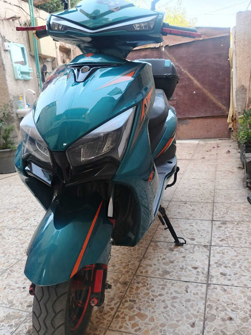 دراجة شحن سكنس 
ماركة الماسة 
6 بطارية الكرافيت 
اخت الجديده 
السعر 600 
استعمال قليل ماخذه بشهر الثاني 
رقمي *********** مكاني كمالية
