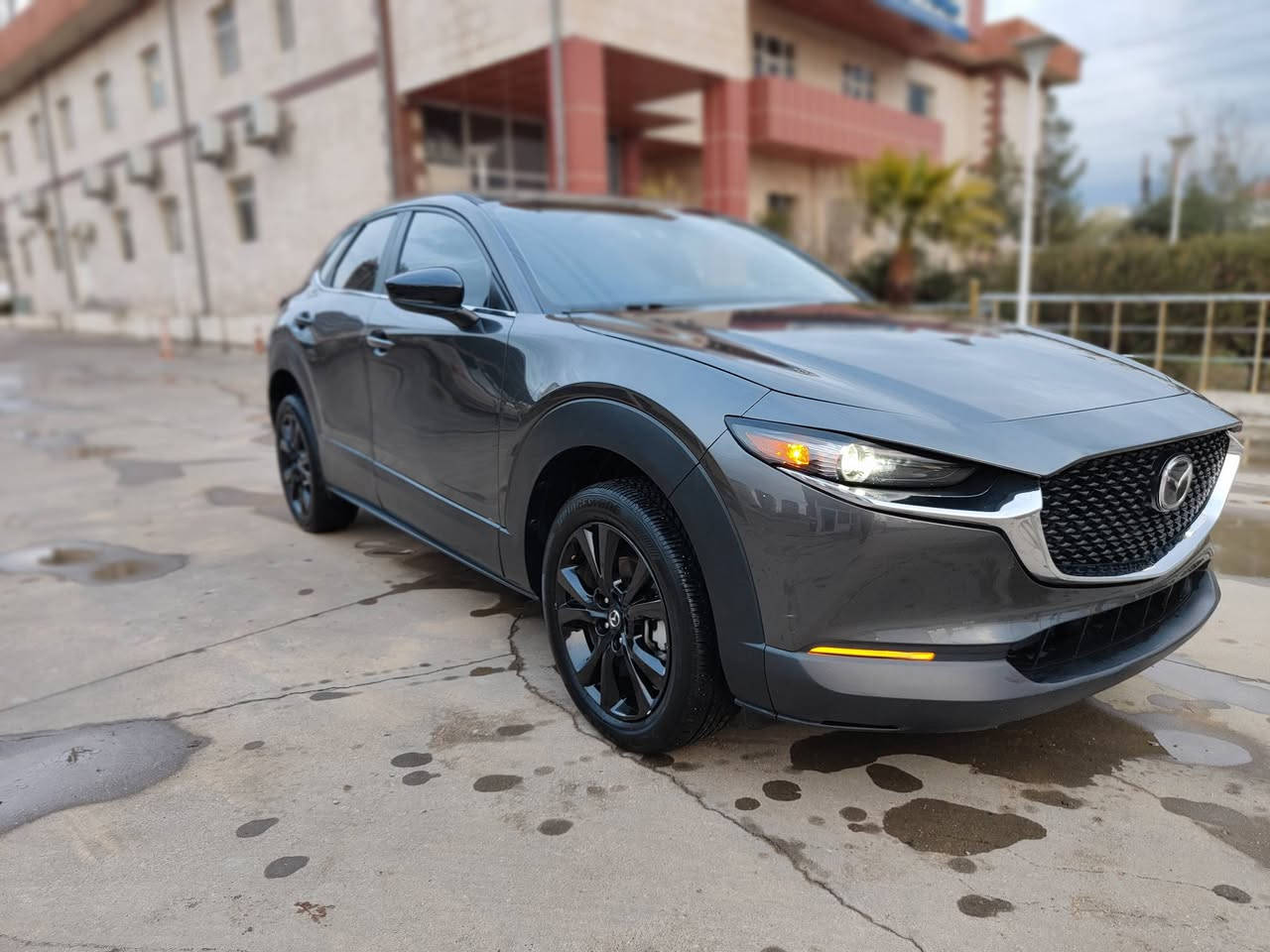 تەنها 149وەرەقە مازدا cx30مۆدیل 2024 مواسفات سیلیکت مەکینە 2.5 بێ تۆربۆ awd دەبڵ ئەکسل نمونە لەجوانی لەپاکی تەنها 23هەزار ڕۆشتوە دەعامی بۆ دەعامی بەشەرت کوش جلد بەسمە شاشەئەندرۆید ڕادار کامیرا خەتی جادە زۆر مواسفاتی دیکە ژمارەکاتیە سێ مانگی لەگەلە بۆ رەقەم تەنها یەک درگای بۆیاخە ئیرباگ تەنها یەک شانی تەقیوە 3MVDMBBMXRM626648        ***********     ***********
