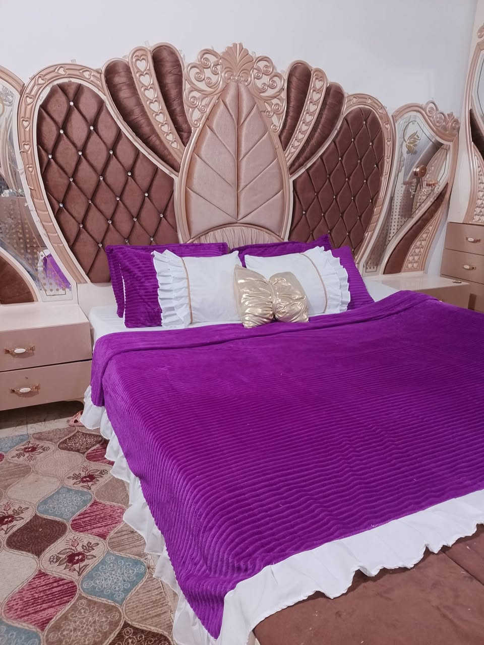 فيونكه للخياطة 
متوفره اخير قطعتين 
سعر الفرشه ٢٥ بدل ٣٠ عليه عرض
تواصل واتساب👇👇👇
‏‪0788 956 8668‬‏
