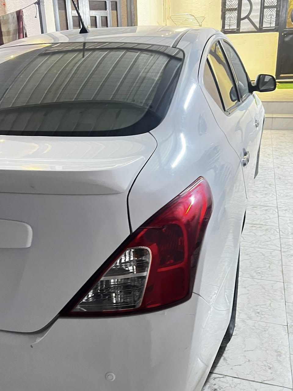 ┊•̣̇ٱلْسَلآإمّ عَلْيّكَمُ وَرَحَمُةٌ ٱلّلـھٌ ༅
نيسان هندي البليته الزركة مديل ((٢١)) 
رقم اربيل تنتهي بعد اربع اشهر
ماشيه ((١٥٣))قابله لزياده
سياره نظافه ٩٠٪؜ 
ملاحظة
((بيهه صبغ بالمدكر الخلفي قليل مثل ماموضح بالصوره ))والباقي كفاله
حداديه ٩٠٪؜
تايرات كدام صار سبوع من شادهن
محرك كير خير من الله 
السعر ١١٥ 
***********
البصره ابو الخصيب
