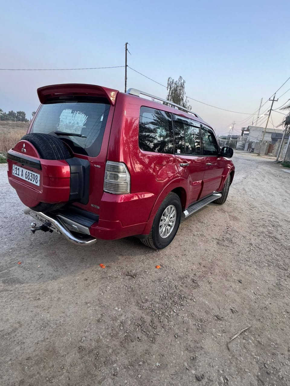 السلام عليكم باجيرو ٢٠١٠ رقم بغداد
عادي مو حبتور 
بدون صبغ 
تخم تاير جديد تدفئه تبريد 
شاشه 
السياره حلوه وسعره مناسب 150اوبيها مجال العنوان ديالى بعقوه رقم الهاتف *********** مكلف بل نشر
