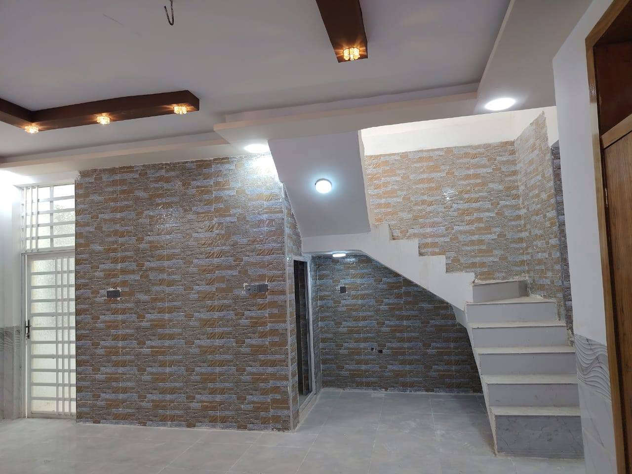 دار للبيع 150م🏕️ (مكتب الخليج للعقار عمود327)
*********** وتساب
***********
✅ مشمول بقرار التطويب 
💰سعر لبيت 49 معه المجال 💵
موقع /نجف 🏡
شارع الحولي مال المطار عمود327مكتب ألخليج للعقار 

البناء 🏡 
غرفتين /صاله/مطبخ / ستقبال/ صحيات/
بناء مرتب/ اساس + سقف كونكريت + طابوك

ألخدمات 🏡 #بعد_عن_سوق_100م
ماء/كهرباء/مدارس/سوق/تبليط/لحد الباب
