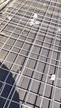 سلام وعليكم نصيحه الي يريدنجارهاذه الشخص ابن حلال شغل درجه اولى ولاتزام ووقت وكلهن ***********
