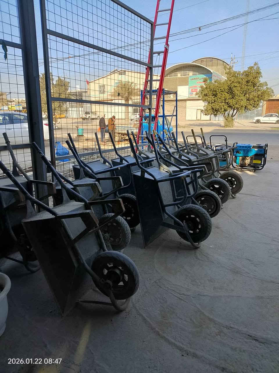 صور من أرض الواقع.. عدتنا تحكي عن نظافتها! 📸🏗️
في سكلات آل أحمد، قاعدتنا الأولى: العدة تطلع من يمنا مفحوصة، نظيفة، وجاهزة للشغل فوراً.
ليش تغامر وتأجر تعبان يعطل عمالك ويوقف شغلك؟
وفرنا لكم اليوم (كما في الصور):
✅ حادلات (هزازات) و مولدات ماركات أصلية (Total & WEMA) وصيانة دورية.
✅ سكلات (مختلف الاحجام)  كميات مفتوحة للمشاريع.
✅ عربات نقل جهد عالي.
✅ جزازات عشب ومعدات حدائق.
📍 موقعنا: النجف الأشرف - شارع المطار العام - بعد بوابة الخروج .
⏰ مفتحين يومياً من 6:00 فجراً.
🚚 توصيل موقعي متوفر لكافة الأحياء.
للحجز السريع (واتساب/اتصال):
[***********]
#سكلات_آل_أحمد #معدات_بناء #النجف #دكاكات #مقاولات #شارع_المطار
