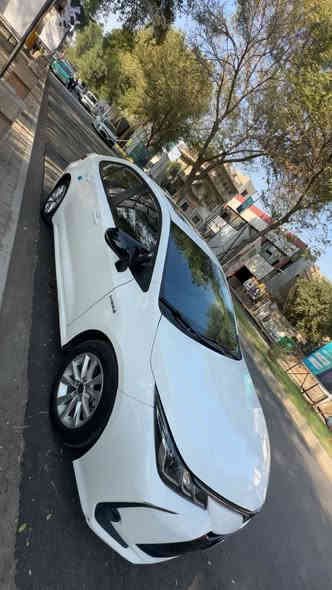 كورلا هايبرد وارد صين 2024
ماشية 23 الف وقابل للزيادة
السيارة فول مواصفات عدا الكشنات
بيها بارد بالجاملغ الخلفي وشوية من الباب على كد شبر بشبر
وشخوط بالبلاستك (مو بالحديد) بالدوسة والدعامية 
طخم تايرات جدد كبل اسبوع شديتهن
ووياها تضليل متحرك كامل
سنوية جديدة وهزة جديدة
السيارة حلوة ونشطة وبالعافية ع الياخذها
سعرها 140 وبيها مجال
مكانها الكرادة
للتواصل خاص
