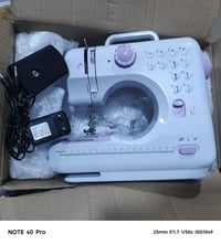 مكينة خياطة • للبيع • أجهزة منزلية