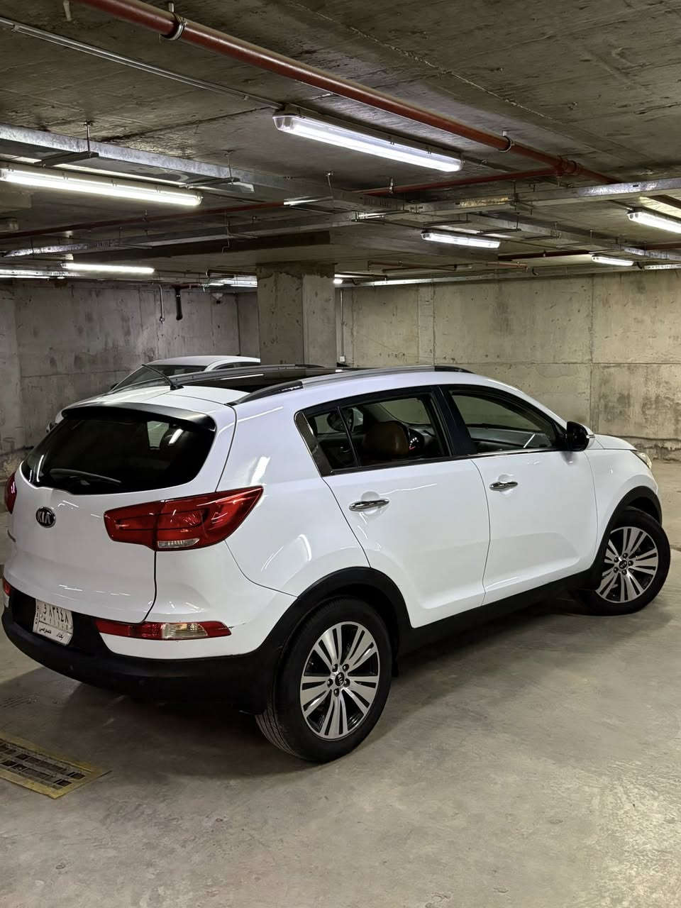 سلام عليكم 
للبيع سبورتج ٢٠١٥ خليجي
سياره ماشيه ٧٩ الف كيلو حقيقي
سيارع بأسمي رقم بغداد انكليزي تحويل ثاني يوم
السياره بنوراما كير ومحرك مكفولات سياره جديده مابيها نقص مسويلها بولش وحمام وتخم تايرات جدد وهزه جديده السونار موجود بيها ٣ قطع صبغ فقط وبنيد مصبوغ جماليه مكان سياره المنصور السعر ١٣٥ ورقه  رقم صاحب السياره:***********
