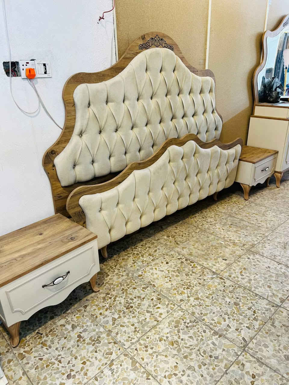 غرفه تركي كانتري الاصلي 10 قطع استخدام قليل واصل شد او نقل


**إذا كنت صاحب هذا الإعلان وتريد حذفه لأي سبب، رجاءا أرسل رسالة إلى الدعم الفني**