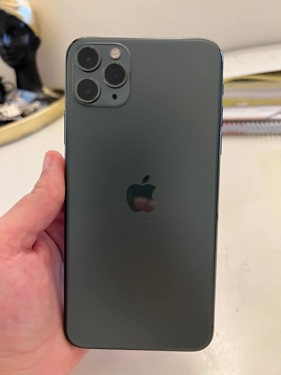 ايفون 11 بروماكس
ذاكره 256
بطاريه 97 مبدله شركة ابل قطعه اصليه بلادي
جهاز وتر ماينطي هوه
كله شرط 
سعر 350 الف قفل قفل 
متوفر توصيل 
***********
