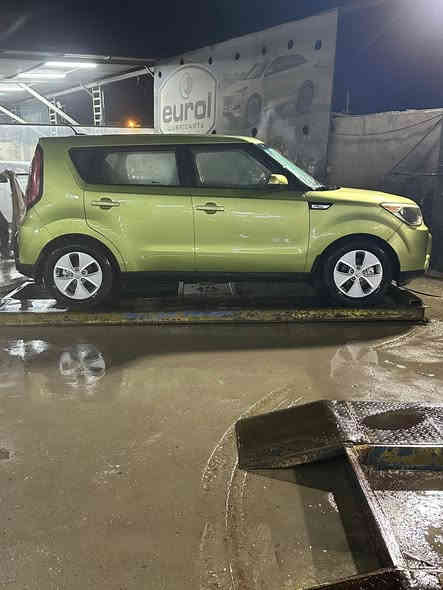 السلام عليكم سيارة للبيع 
✋✋✋
صول  وارد امريكي موديل 2016 🚙
محرك 1600 
ماشيه 63 الف 
تحكم ستيرن فول 
حادثهه جاملغ  و تبديل باب الصدر  والباب الخالف الايمن بيه بارد تبديل بنيد بيها بعض الاماكن صبغ وجراد القماره شي قليل 
بس اني ابيع السياره مصبوغه احزام
 تبريد خير من الله سياره جدا نظيفه ولونها مميز 
رقم بغداد الماني الجديد السيارة باسمي تحويل ثاني يوم 
مكاني بغداد بسمايه السياره مال بيت 
السعر  100 وبيها مجال حك الجيه
 ورجاءا المو شراي لا يبخس بسعرها 
للاستفسار الاتصال ***********
