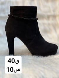 عندي شلعة احذيه باله اوربية نسائية بيها قليل صيفي وقليل رياضي والباقي ...