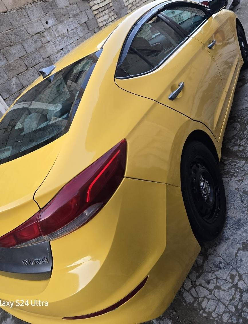 السلام عليكم..انترئ موديل ٢٠١٨ سياره جاهزه مكفوله من ضربه وتبديل من عدئ بخشم جوملغ الأمامي وشويه بلبنيد   مؤشرات ع صور السونار داخل المنشور .. جاهزه من كلشي كير حداديه مكينه تبريد  منضومه غاز السياره مابيها كل نقص .. السعر( ١٢١) وبها مجال. رقم بغداد انكليزي بسمي مكاني ديوانيه الرقم للإستفسار (***********)
