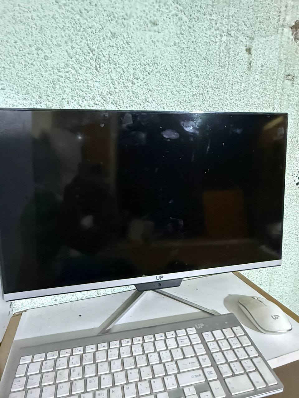 سلام عليكم حاسبه up مكتبيه مواصفاتها بالصور رايدها 175
***********واتساب
