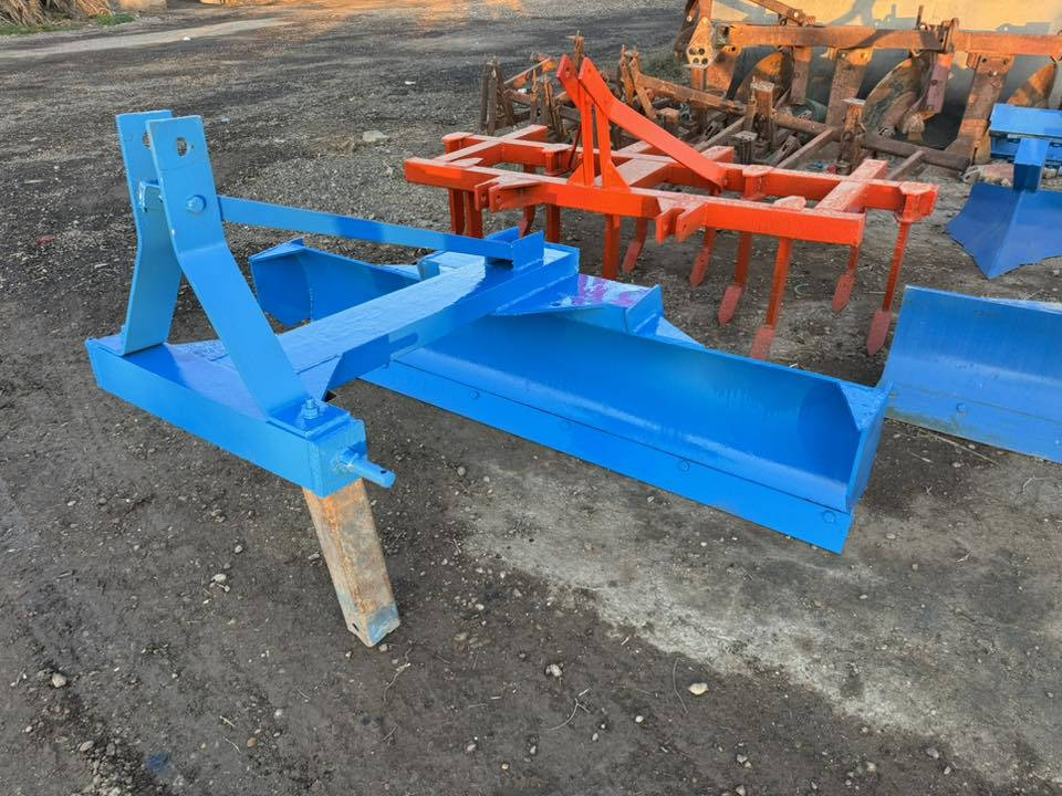 السلام عليكم شباب للبيع انوع المعدات الزراعيه بجود انوع الحديد عل شغل وضمان مكاني بغداد المحموديه.    ***********.    ***********.
