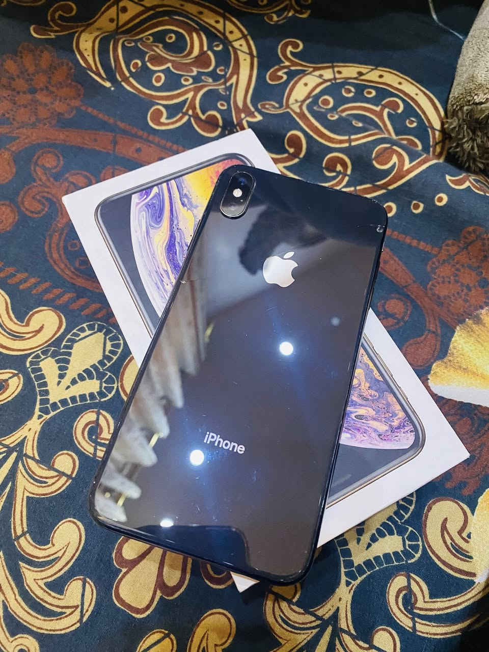 السلام عليكم ، اكس ماكس للبيع بطارية 100 ذاكرة 256 مبدل شاشة وبطارية وبصمة الوجة متوقفة وفطر بالظهر السعر 125 الف الرقم ***********
